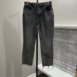Good American Washed Out Black Slim Straight Leg Frayed Hem Crop Jeans 2 / 26
